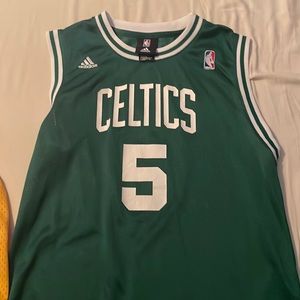 Boys large 14-16 Celtics Garnett jersey